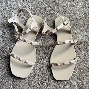 Steven by Steve Madden Studded Beige Sandals Womens 9